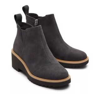 Brand new TOMS Maude Wedge leather Bootie Women's
Sz 11